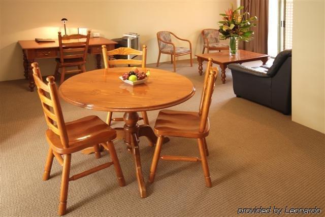 The Belmore Apartments Hotel Wollongong Restaurant photo