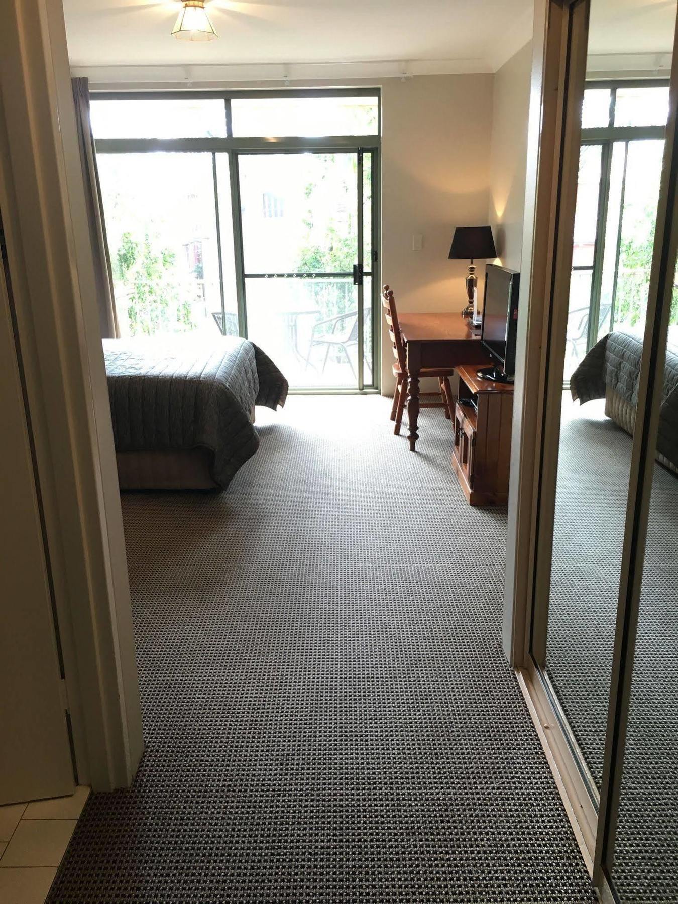 The Belmore Apartments Hotel Wollongong Exterior photo
